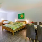 Πανσιόν Berglehner 3*